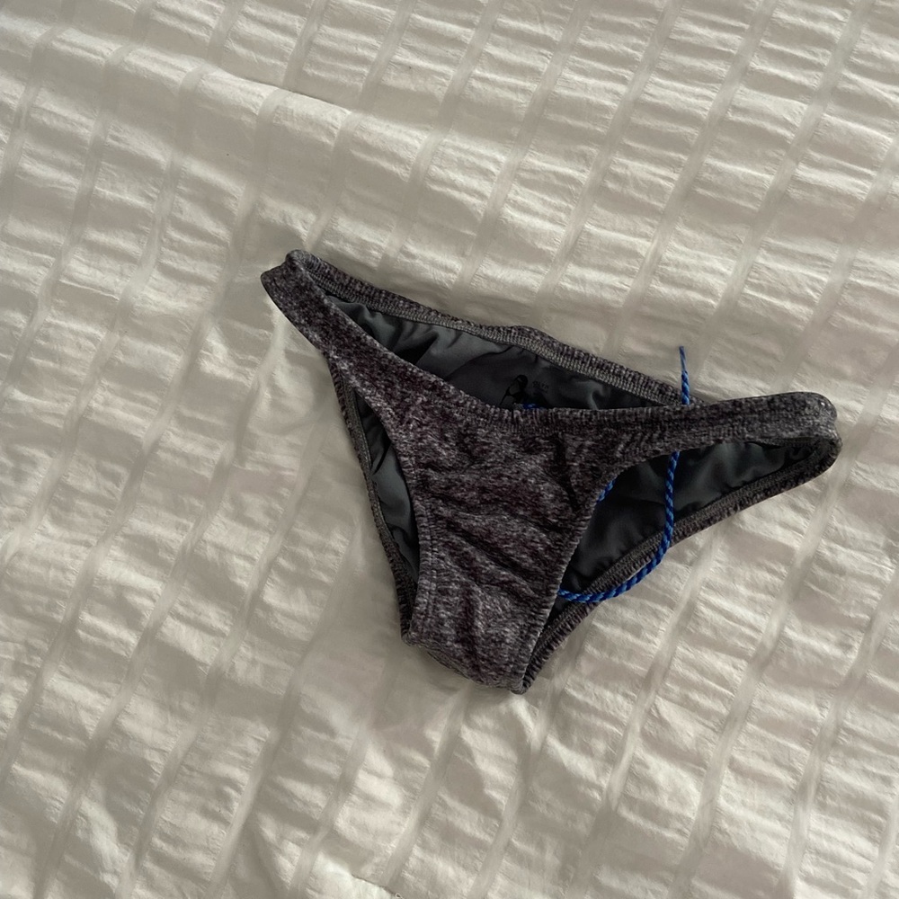 Jolyn M bikini bottoms